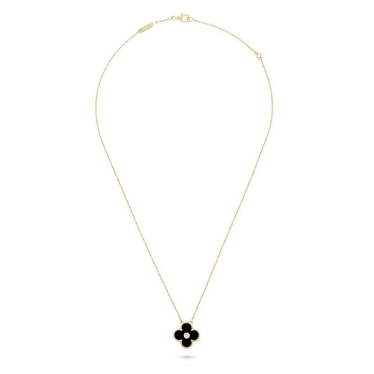 EXCLUSIVE CLOVER NECKLACE